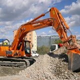 Soferi profesionisti pentru autobasculanta 8x4, mecanici utilaje